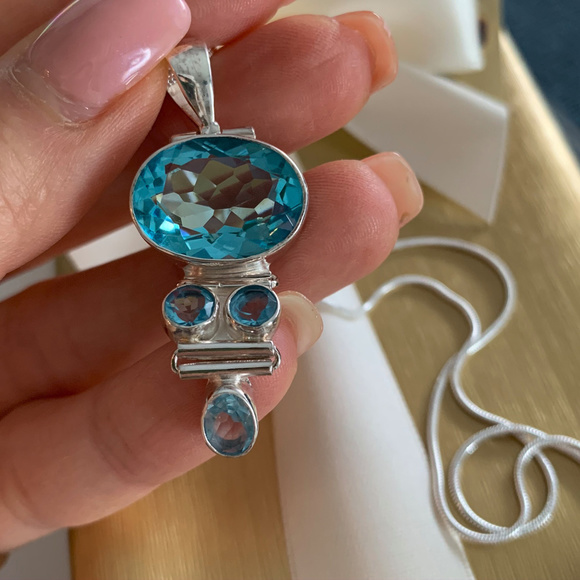 Gorgeous Faceted Blue Topaz 925 Pendant and Chain - Picture 3 of 7